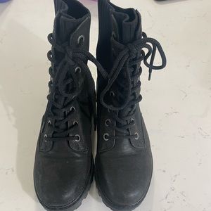 Blowfish combat boots. Womens.
